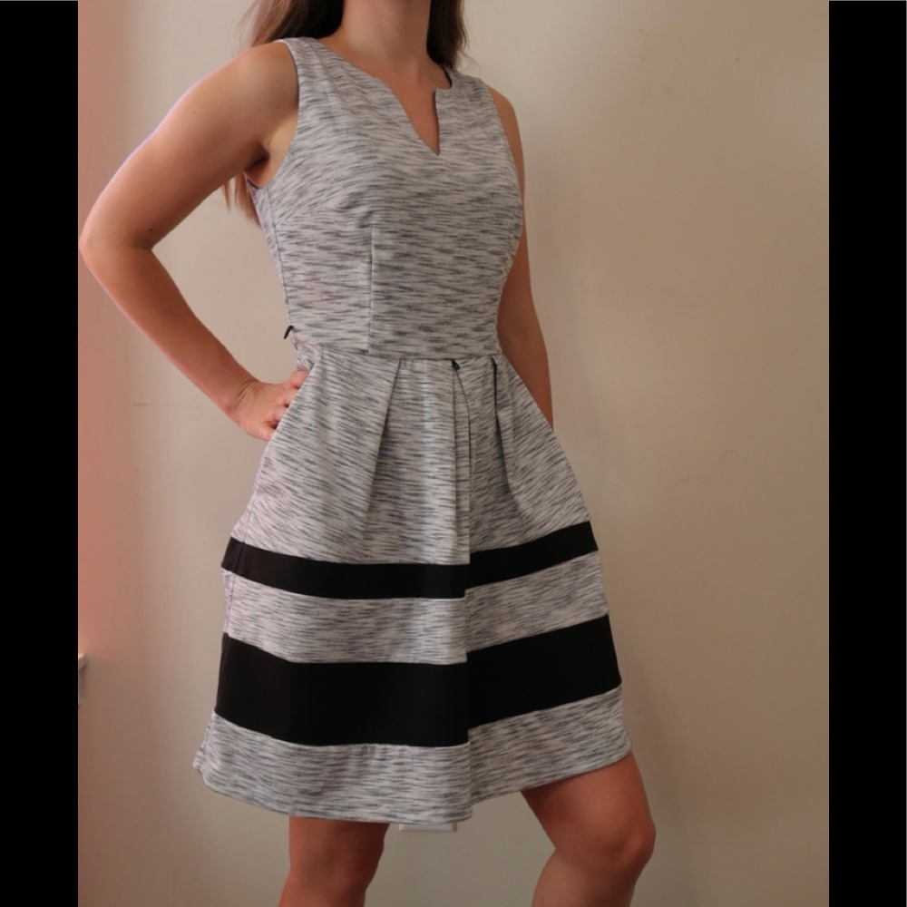 NWT A. Byer Sleeveless Pocket Dress Size 5